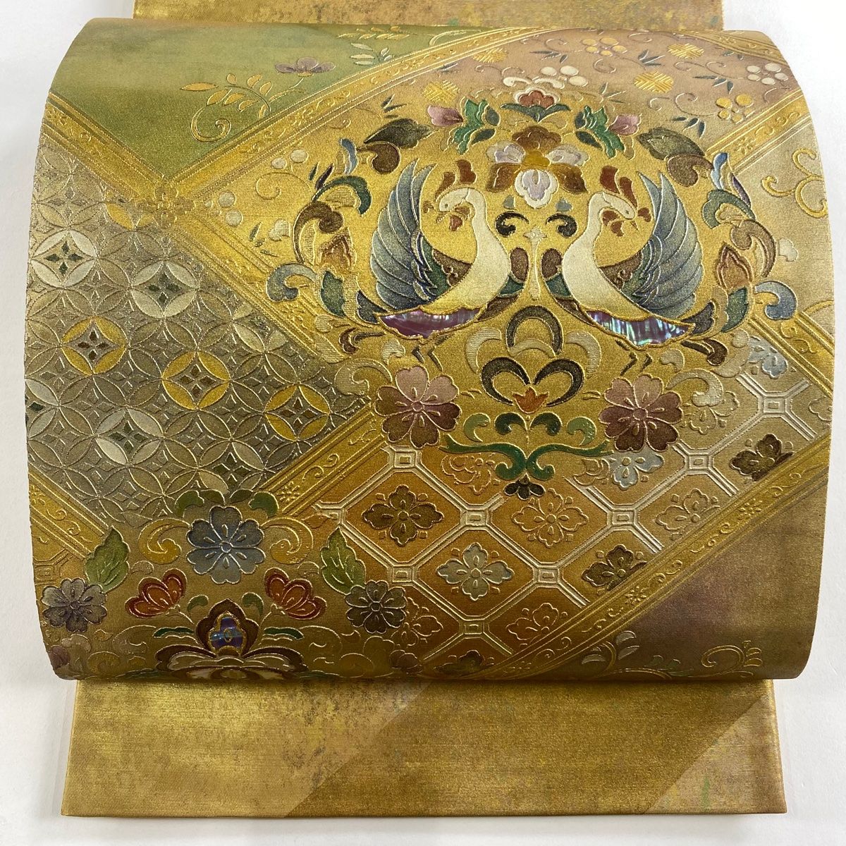 【美品】 袋帯 名品 向かい鳥 花唐草 螺鈿 金銀彩 金色 お太鼓柄 正絹 【】