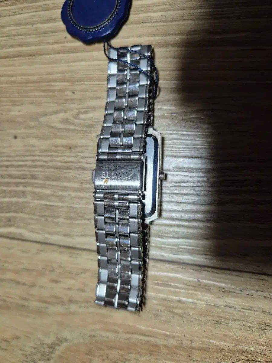 エルリリー レディース メタル 時計 ヴィンテージ