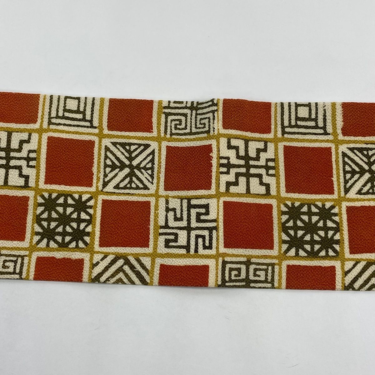  名古屋帯 秀品 変わり市松 幾何学模様 縮緬 黄土色 正絹 名古屋帯 帯