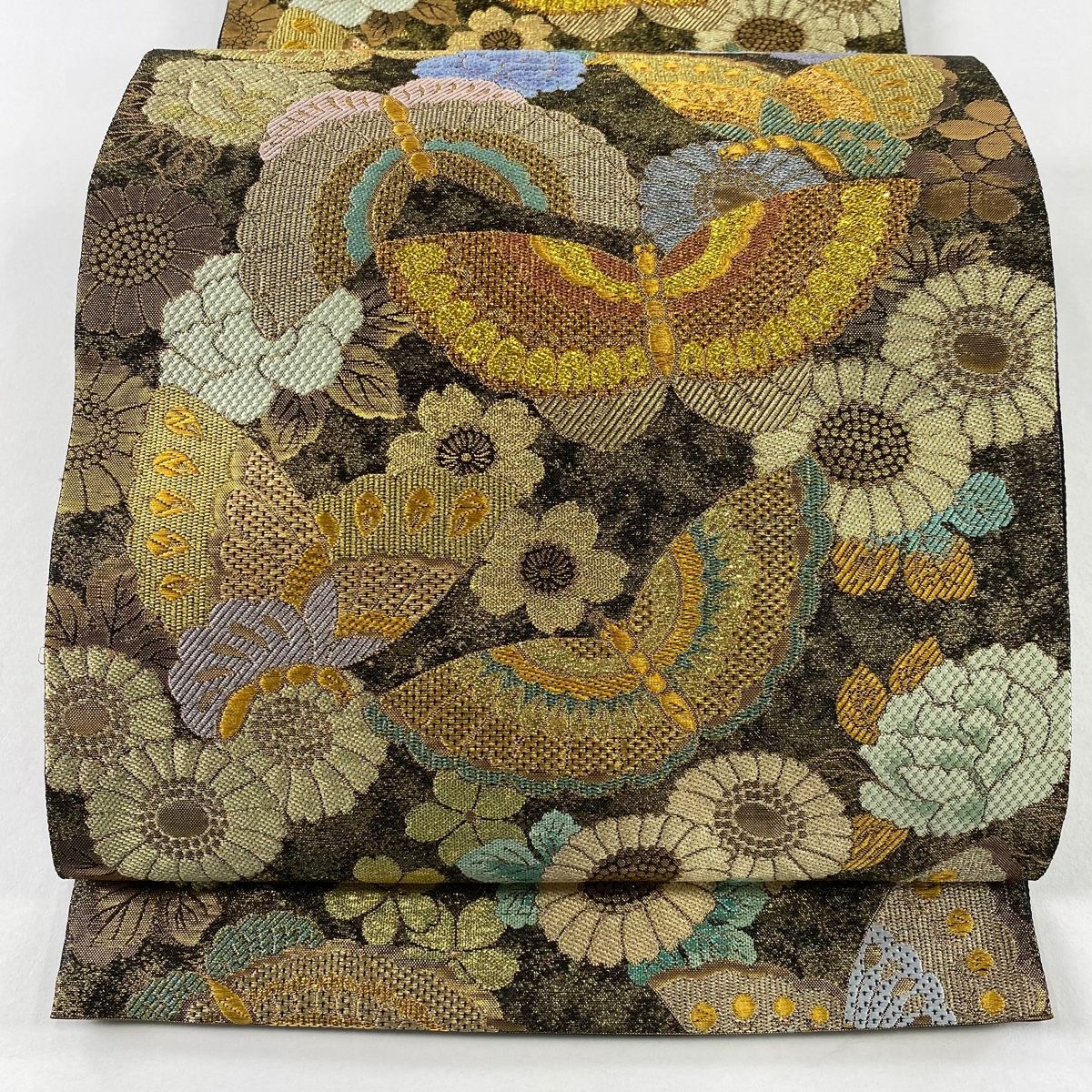 袋帯 秀品 蝶 草花 金糸 箔 金色 六通 正絹