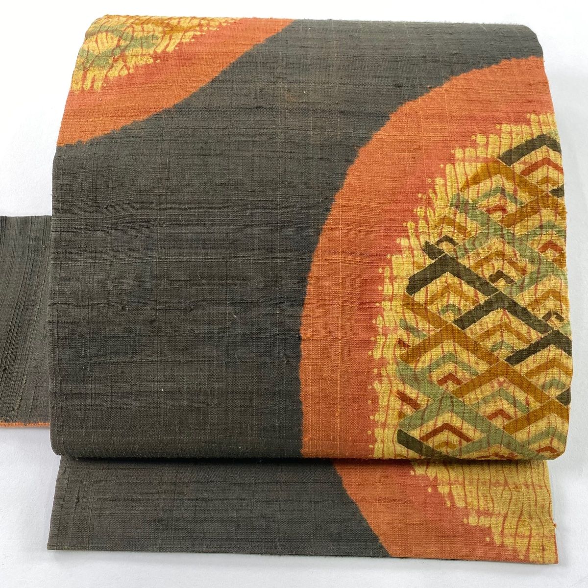 名古屋帯 秀品 紬地 菱青海波 菱井桁 金彩 絞り 深緑 正絹