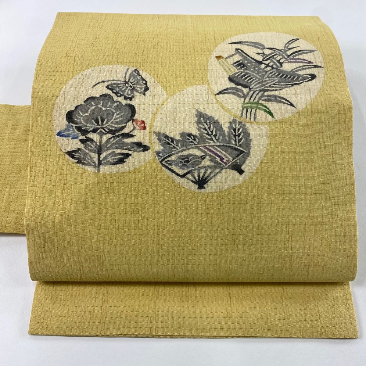 美品】 名古屋帯 秀品 草花 扇 薄黄 正絹 【中古】 - メルカリ