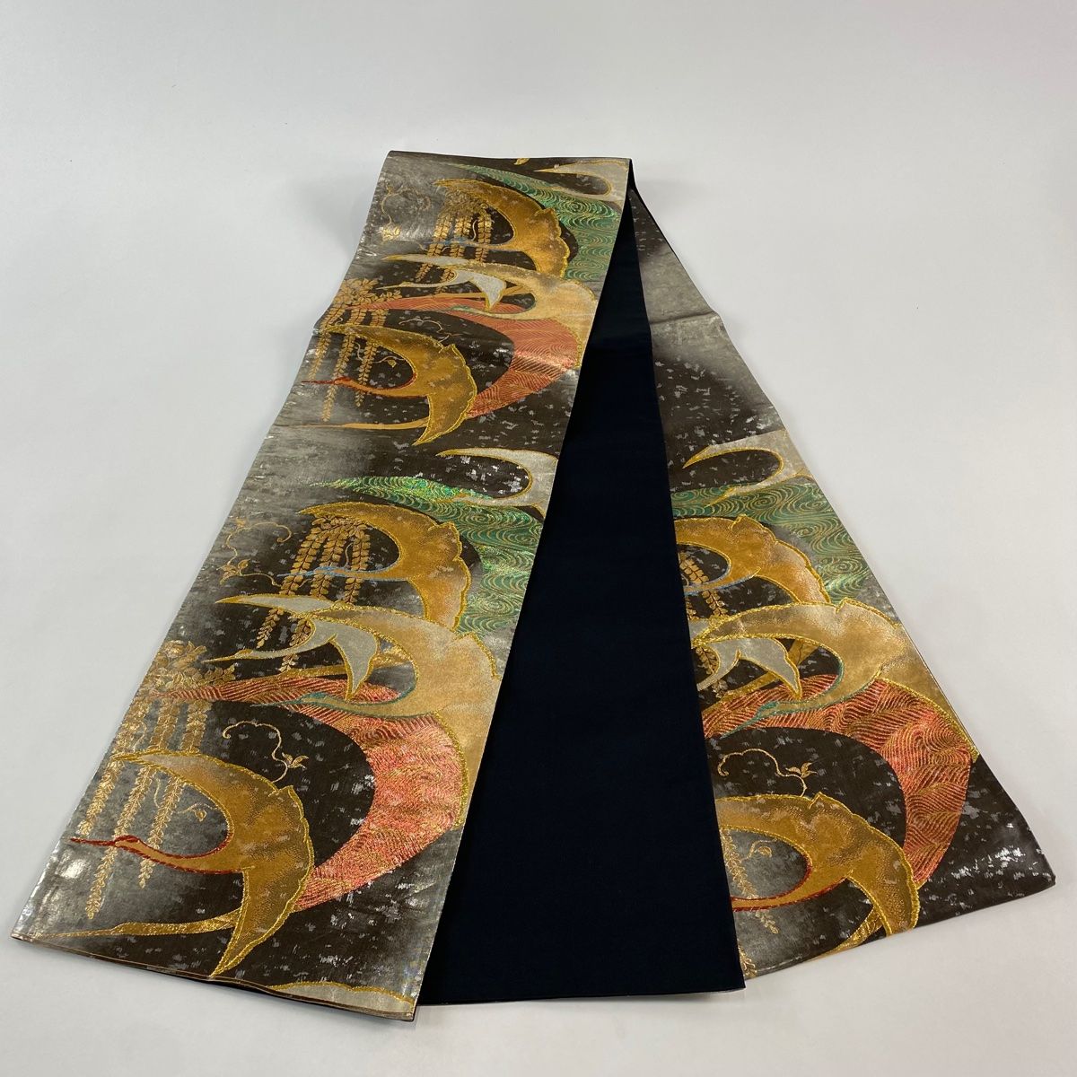 袋帯 秀品 鶴 波 金銀糸 箔 墨色 六通 正絹 【中古】 - メルカリ