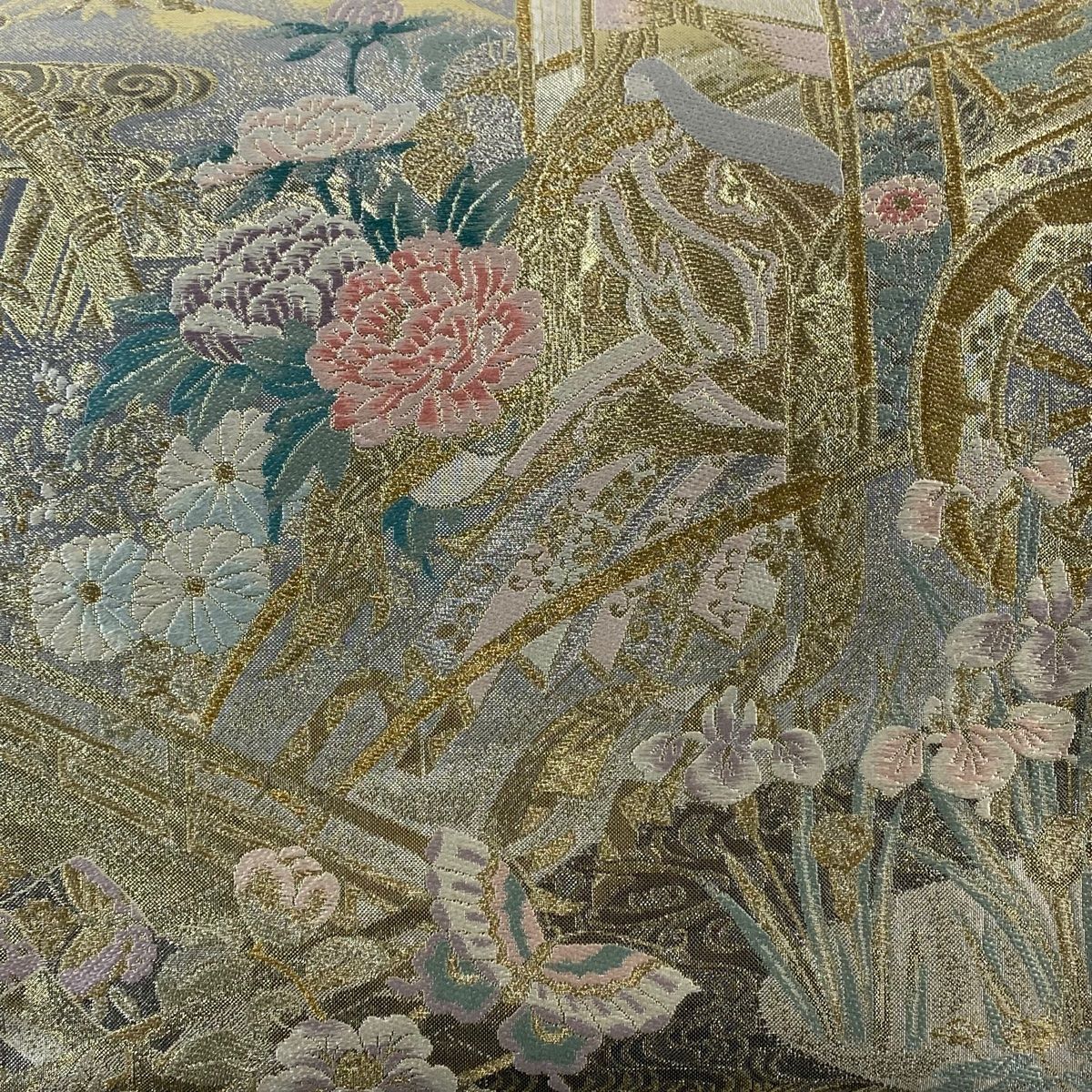 袋帯 秀品 御所車草花文 金銀糸 箔 金色 お太鼓柄 正絹