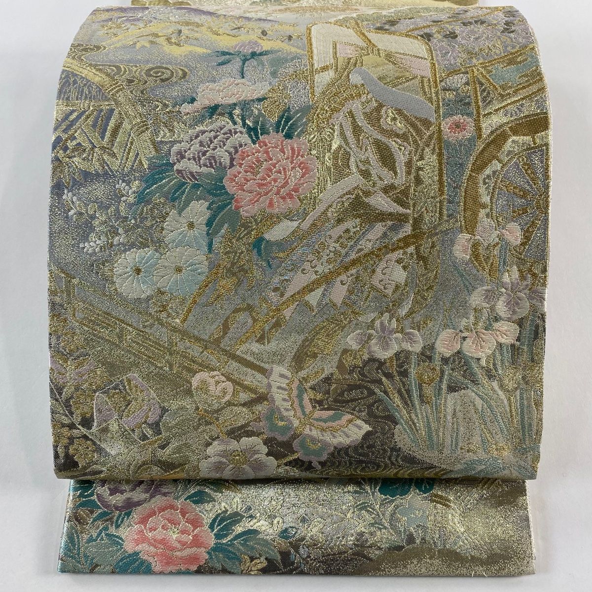 袋帯 秀品 御所車草花文 金銀糸 箔 金色 お太鼓柄 正絹