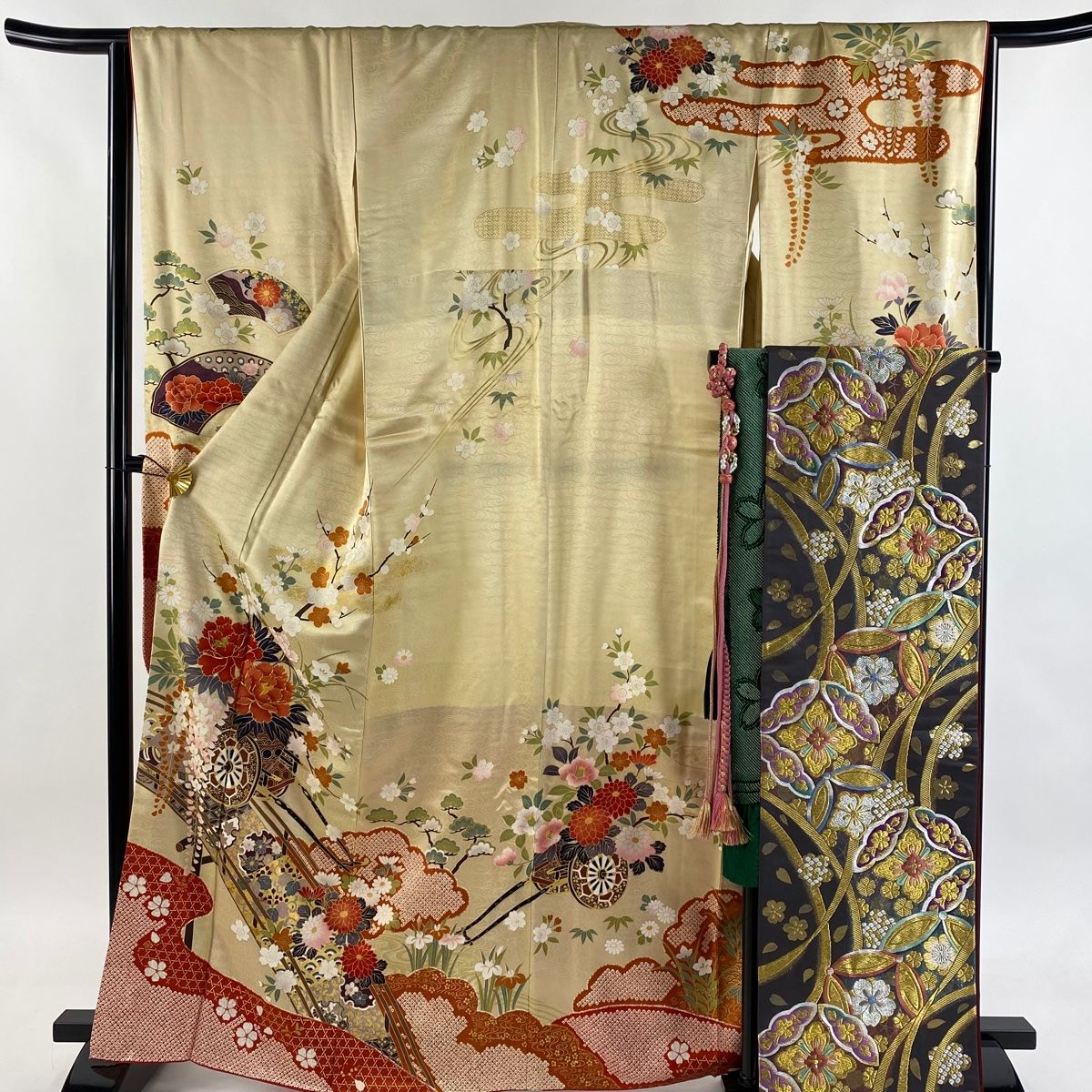 振袖 身丈165 5 cm 裄丈66 M 袷 袋帯フルセット 落款 花車 橋 金彩 金糸 ベージュ 正絹 秀品