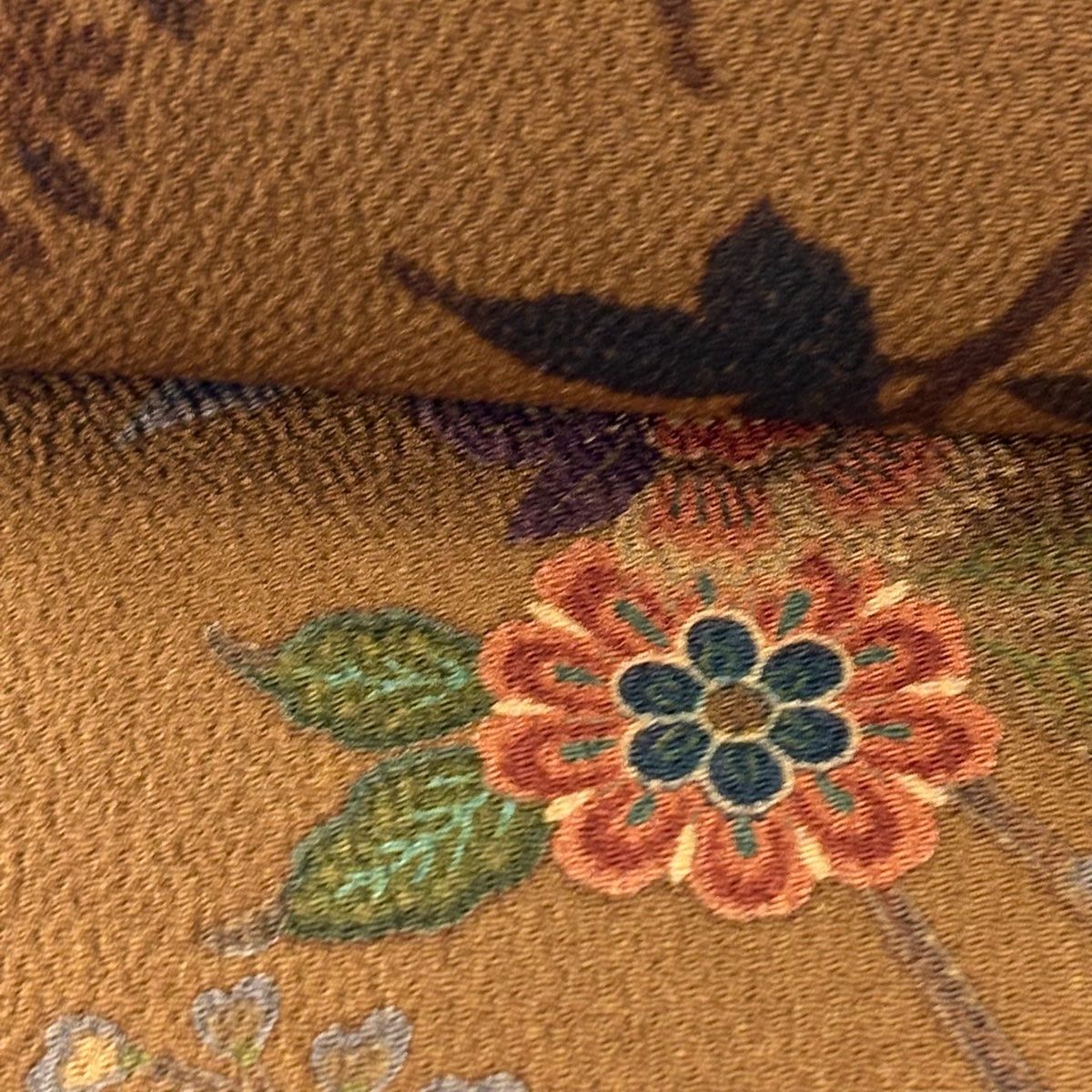  反物 秀品 小紋 草花 蝶 金彩 縮緬 茶色 正絹 小紋 着物反物