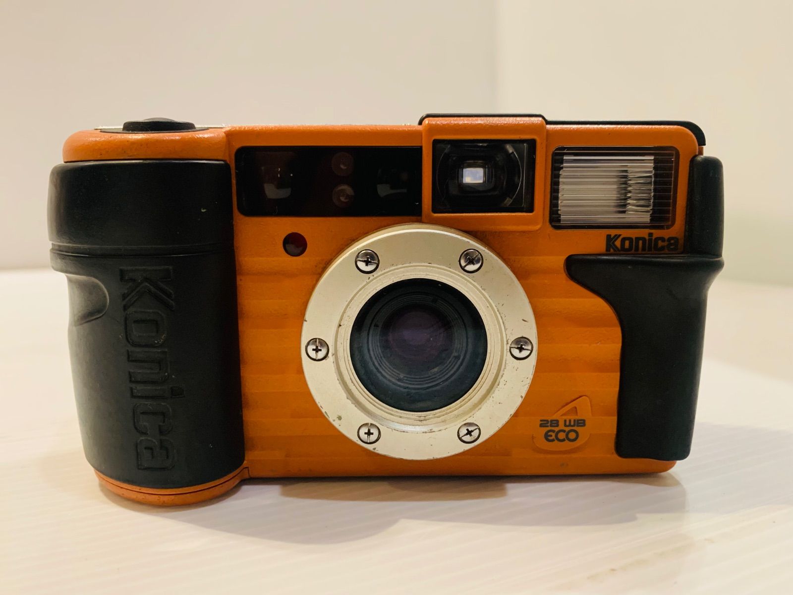 動作品 フィルムカメラ Konica 現場監督 LENS 28 WB ECO