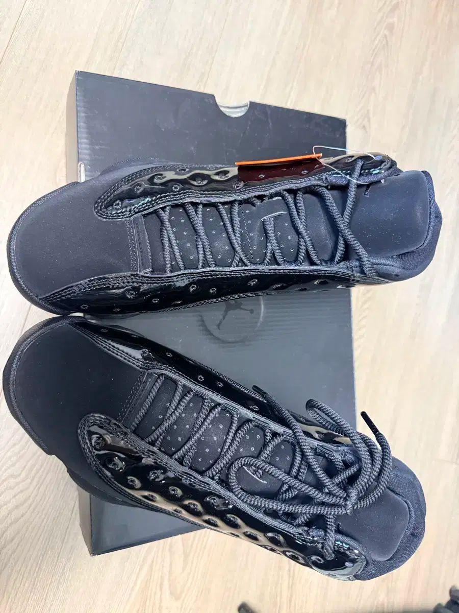 ジョーダン 13 ブラック レトロ キャップ - ガウン 275