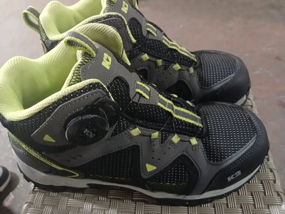 K 2 安全靴 兼 登山靴 240 245