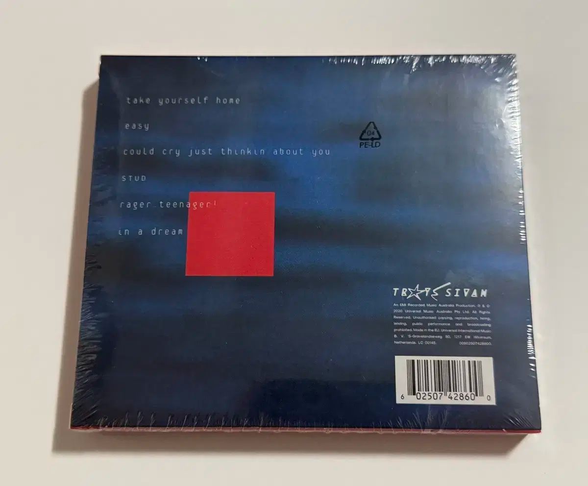 2084様感謝‼️真作山本容子銅版画『ハムレット』直筆署名差し箱入 2084様感謝‼️真作山本容子銅版画『ハムレット』直筆署名差し箱入