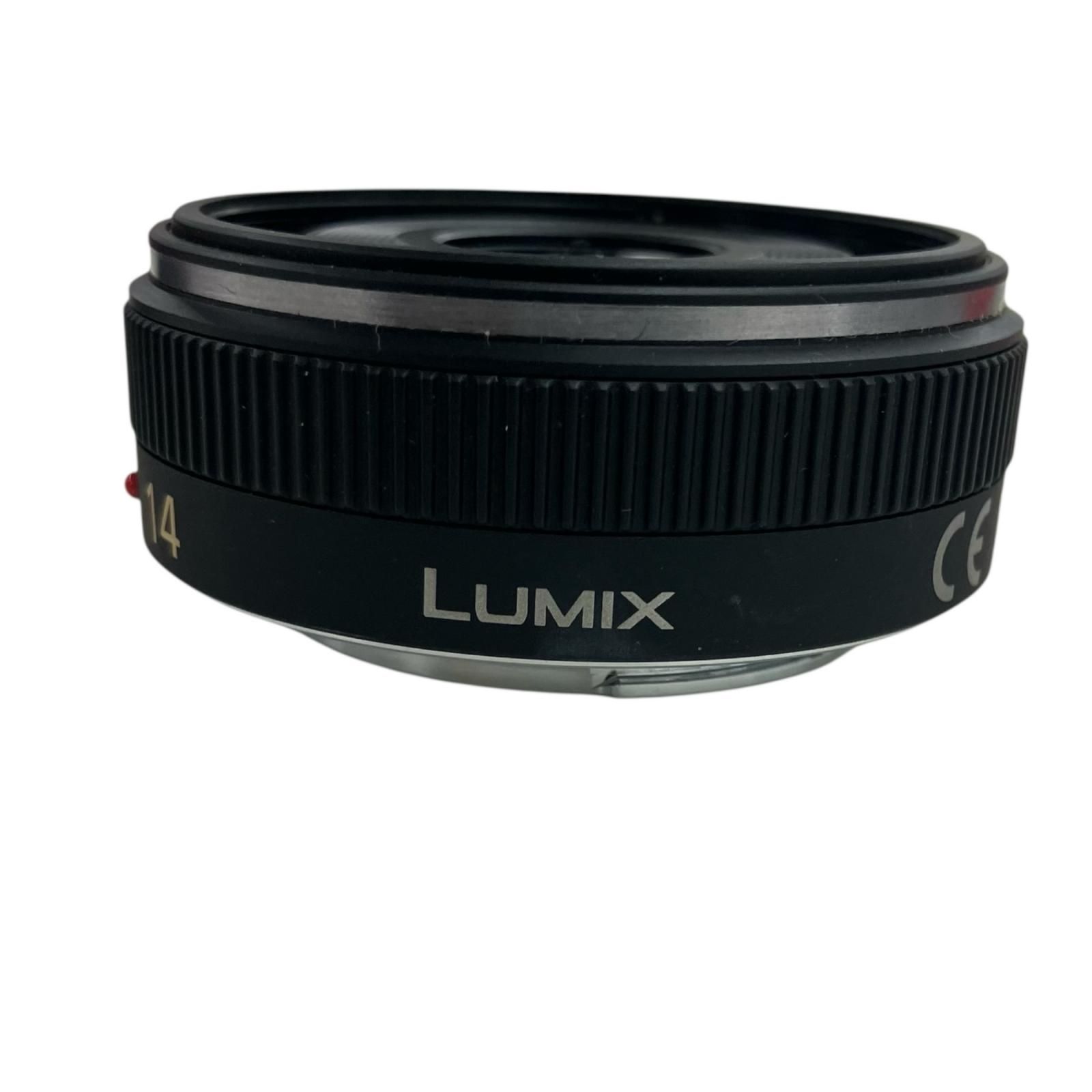 単焦点レンズ LUMIX