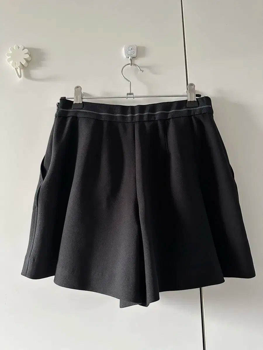 黒 プリーツスカート ハーフパンツ キュロット VOV