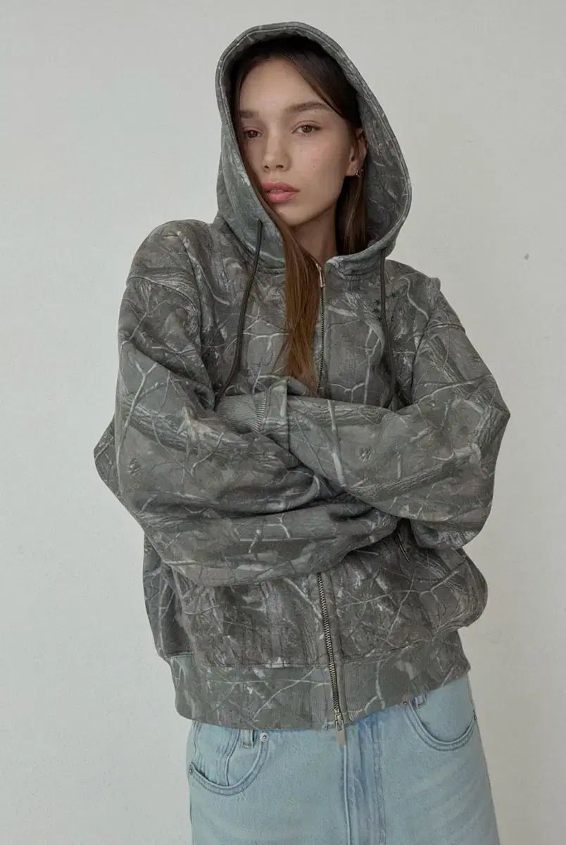 オデス リアルツリー フーディー ジップアップ