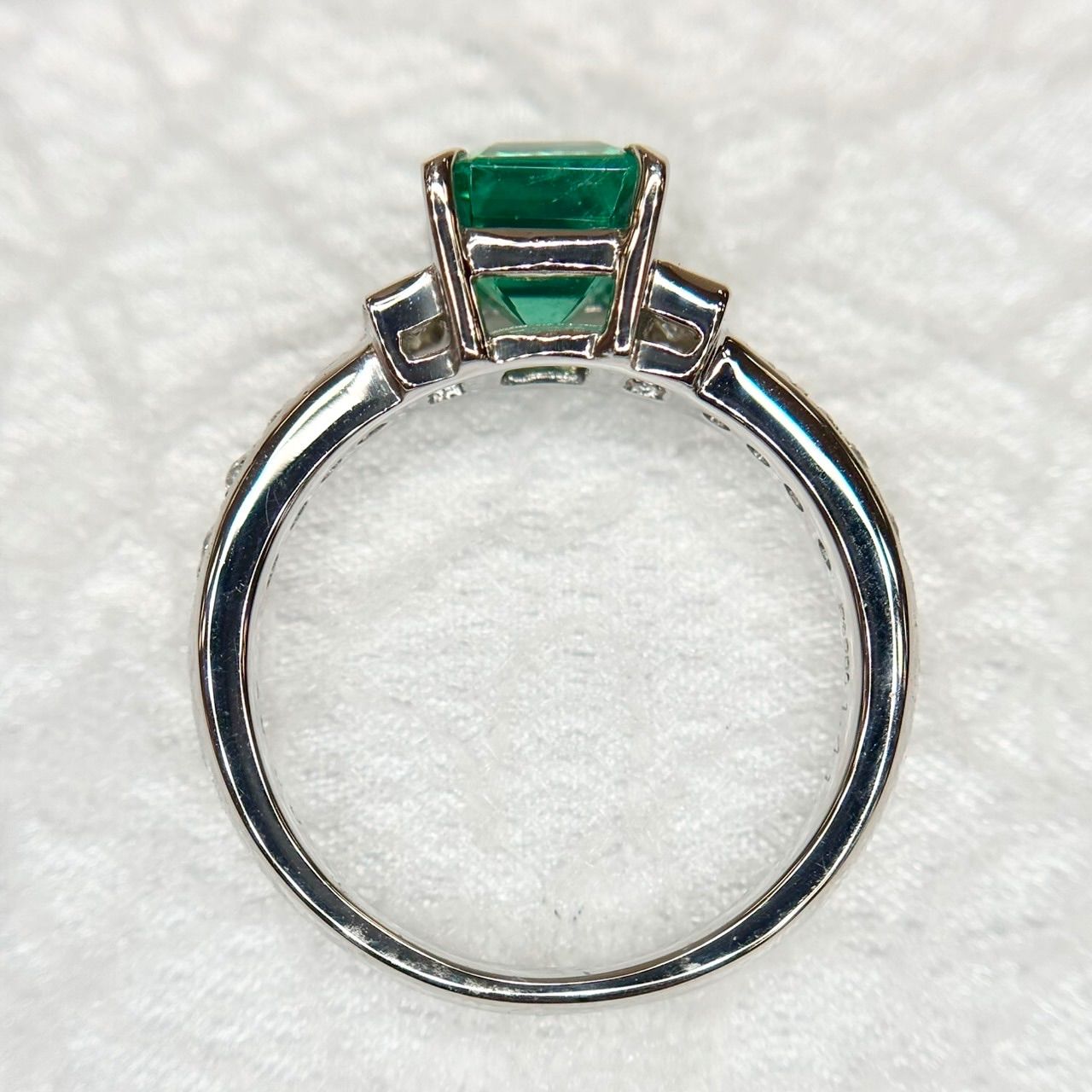 PT900 天然エメラルド 0.22ct 天然ダイヤモンド 0.20ct リング PT900 天然エメラルド 0.22ct 天然ダイヤモンド 0.20ct リング