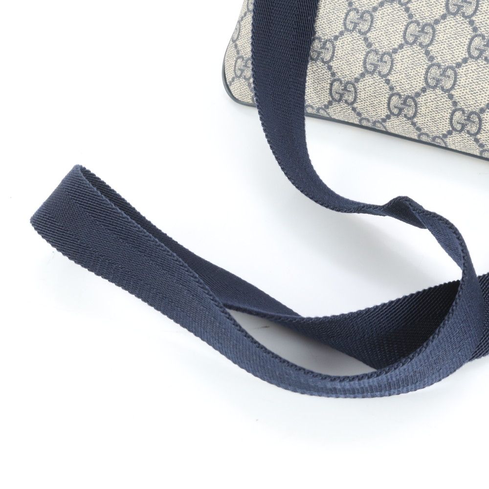 値下げ グッチ ショルダーバッグ ネイビー GGスプリーム レザータグ A4可 美品 グッチ GG スプリーム レザー ショルダーバッグ 斜め掛け