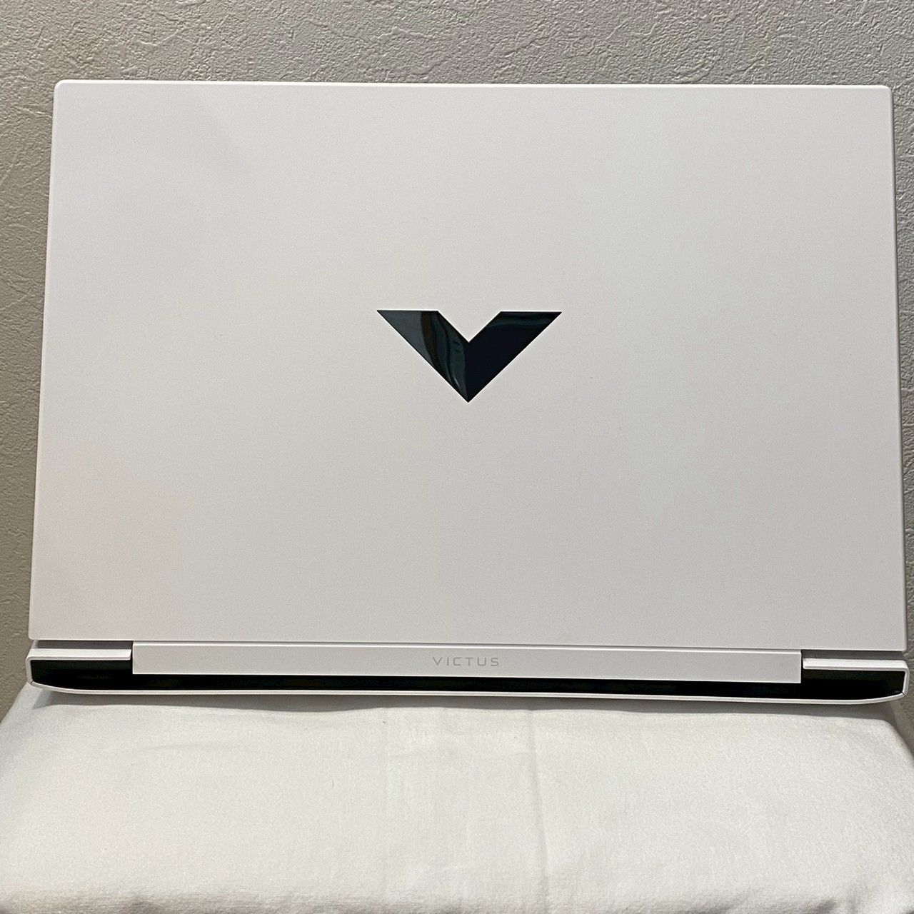 HP Victus 16-r 0012 TX i 7 RTX 4070 16 GB 512 白 No.4291