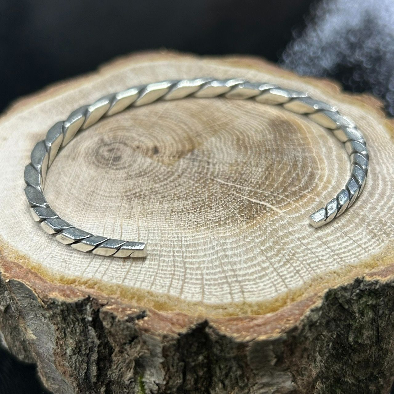 KAREN SILVER カレンシルバー ツイストカフバングル ユニセックス フリーサイズ a-kr 008