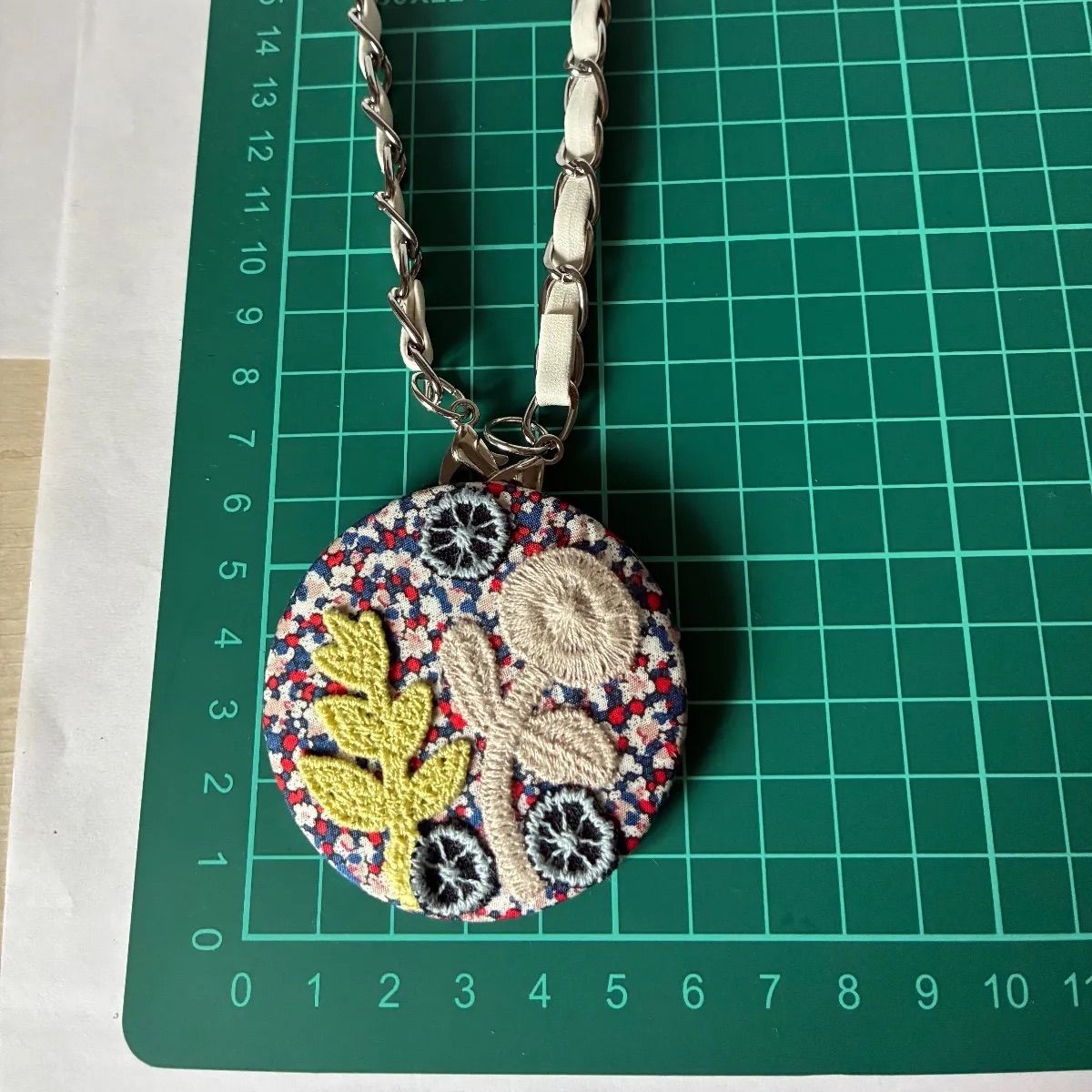 27 ミナペルホネン刺繍生地、ミナペルホネンモチーフ使用 2ウェイ