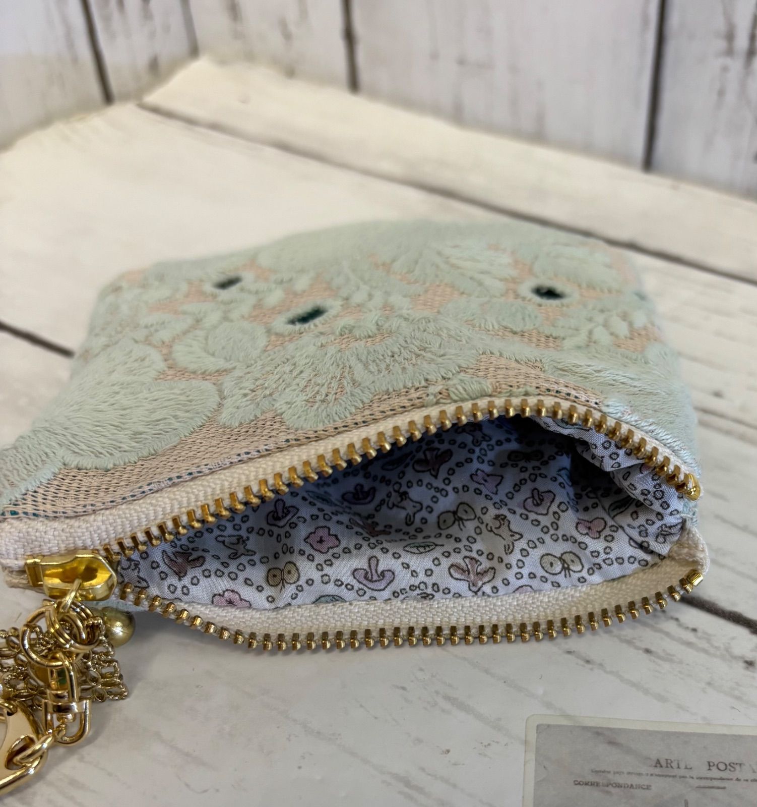 ハンドメイド ミナペルホネン smile flowerlのミニポーチ - メルカリ