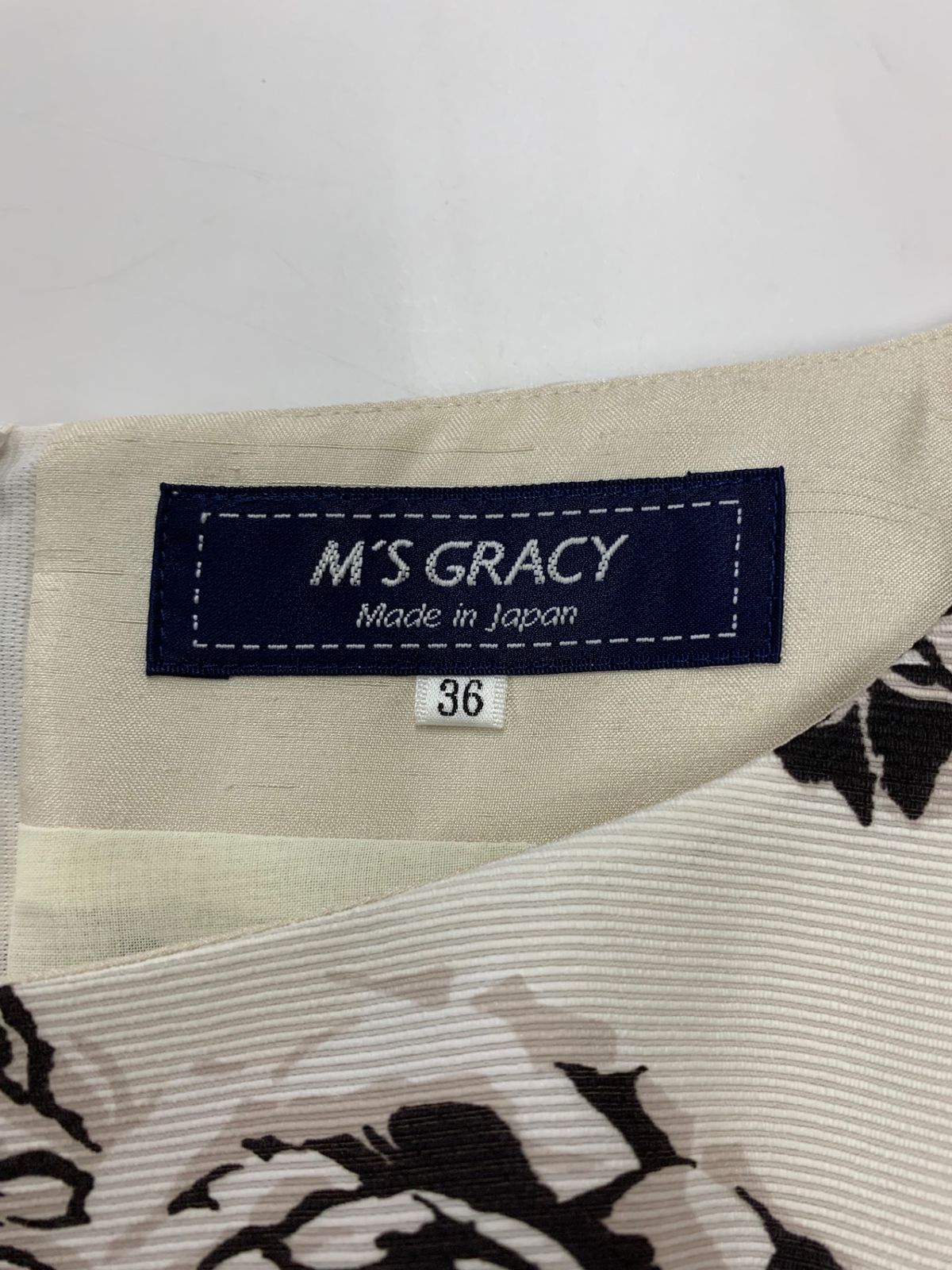 エムズグレイシー 411346 ワンピース 36 ホワイト バラ柄 ハート