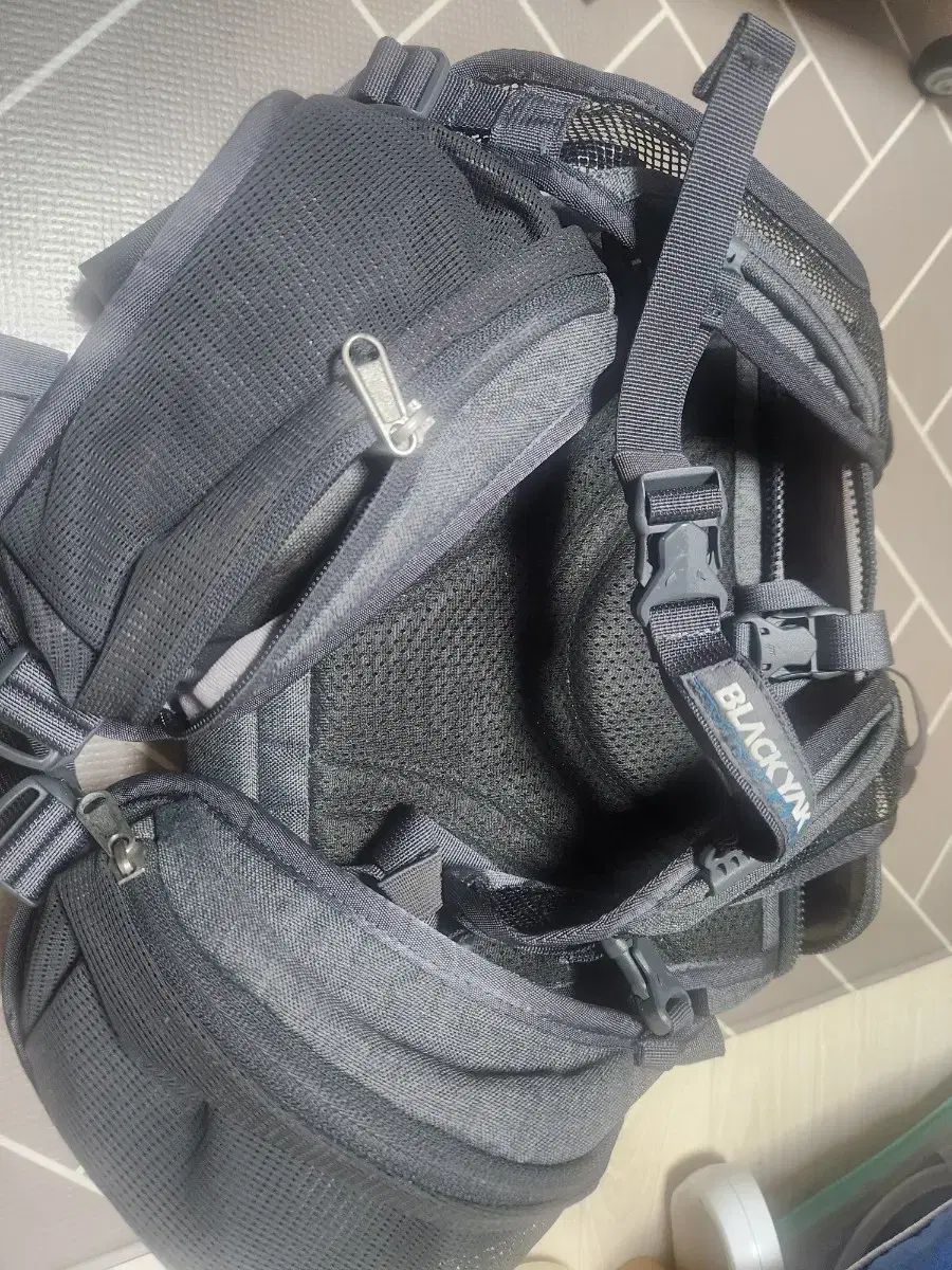 BLACK YAK オハビ ショルダーバッグ