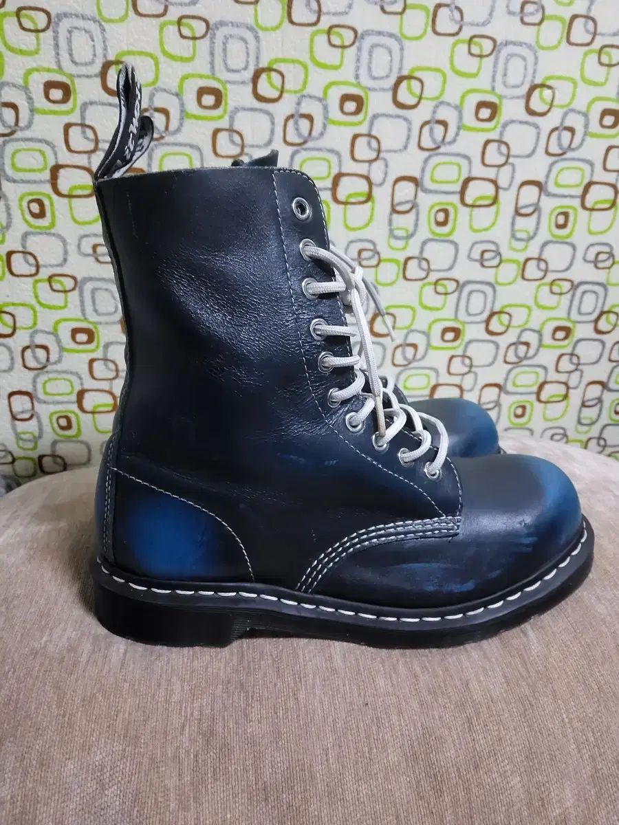 ドクターマーチン 10ホール1919
