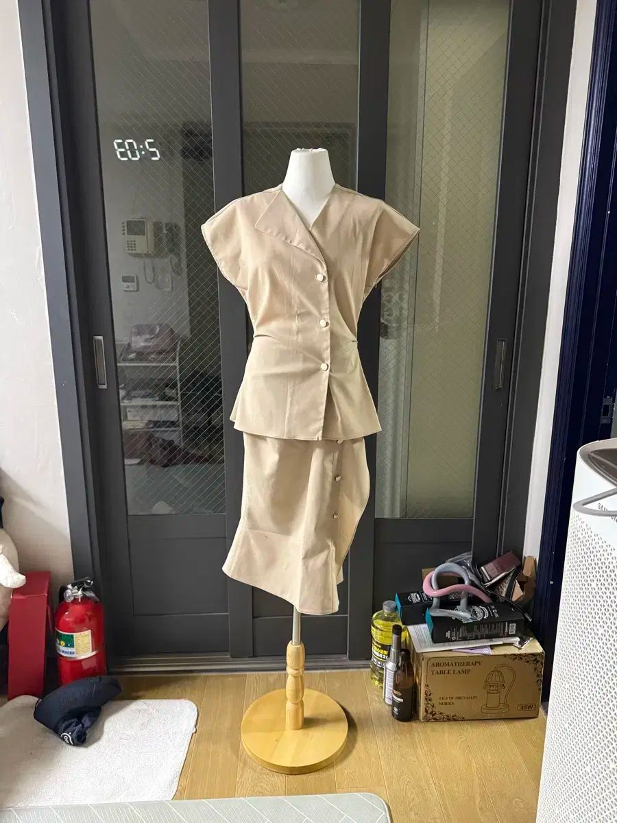 1104ライナー SUPER LYNN リネン セットアップ