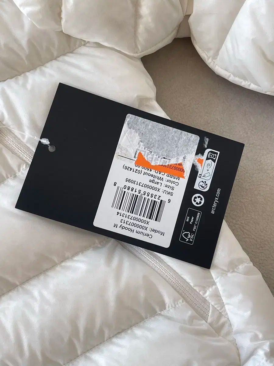 ARC TERYX Cerium 白アウト L OLIVEOS_COM_TR