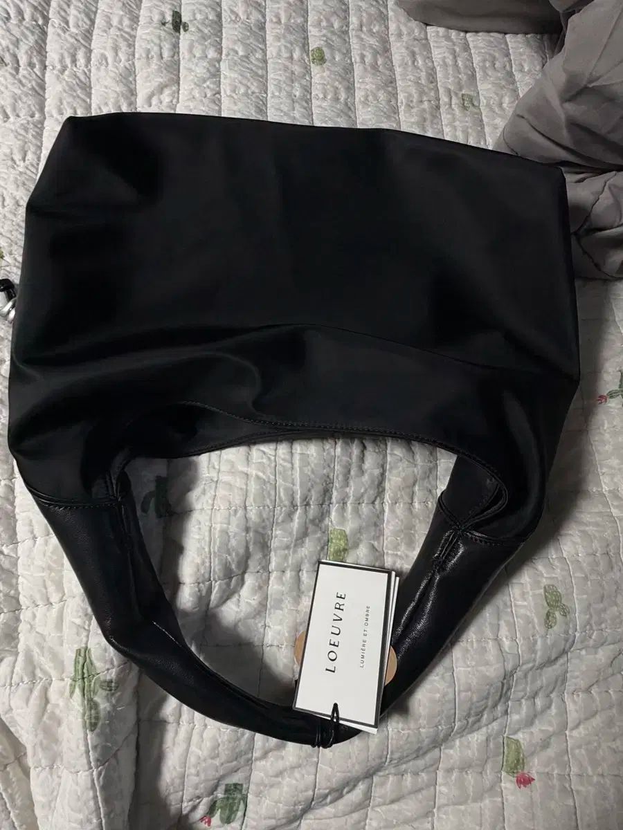 LOEUVRE ショルダーバッグ