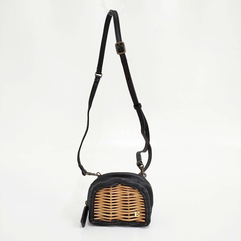ebagos ウォレットショルダーミニ 牛ソフト ショルダーベルト 籐付き財布 定価35200円 ショルダーバッグ ベージュ ブラック レディース エバゴス 5-1027G