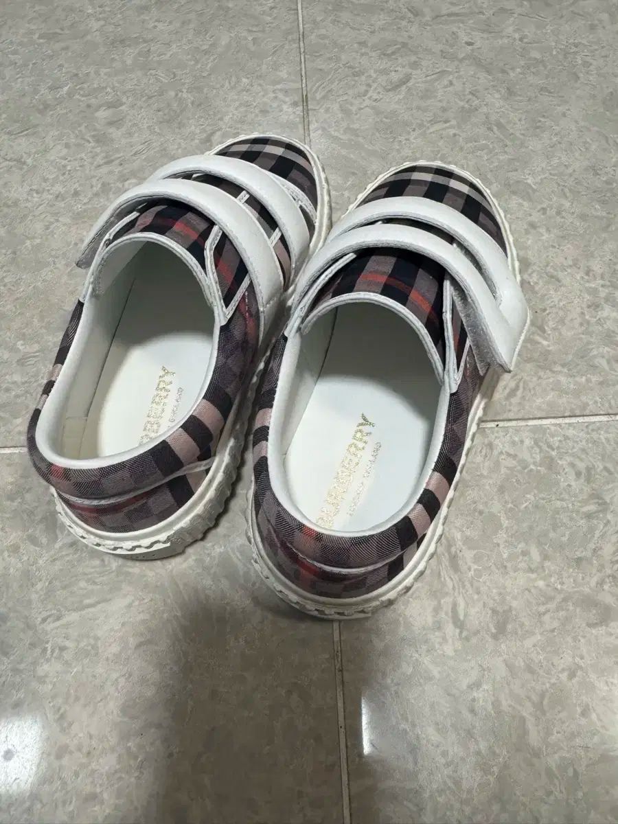 キッズ バーバリー CHECK スニーカー