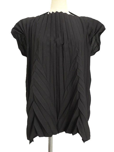 ミーイッセイミヤケ me ISSEY MIYAKE プリーツ カットソー ブラウス 黒 ブラック トップス 2025SS