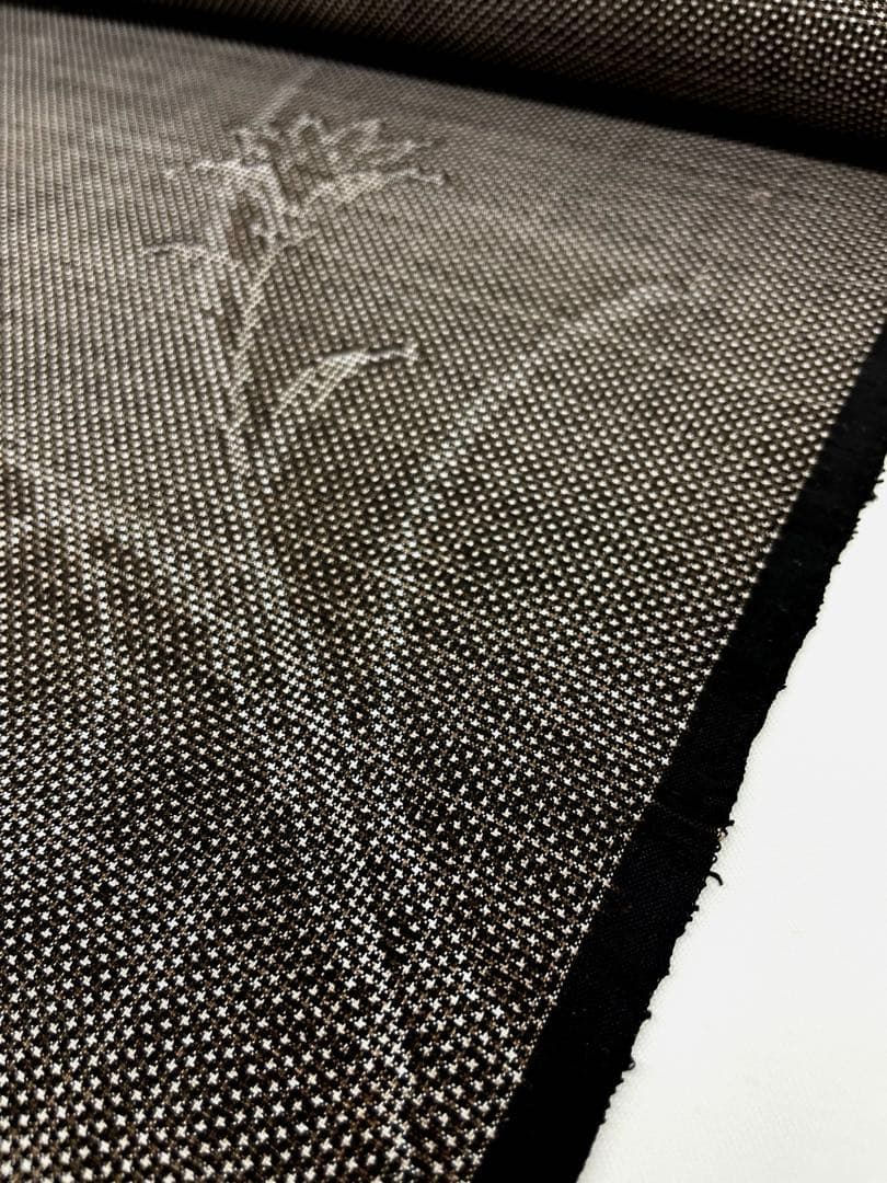 本場大島紬 泥染 疋反 通産大臣指定伝統的工芸品 正絹 反物 本場大島紬 通産大臣指定伝統的工芸品 古代染色 純泥染 正絹 反物