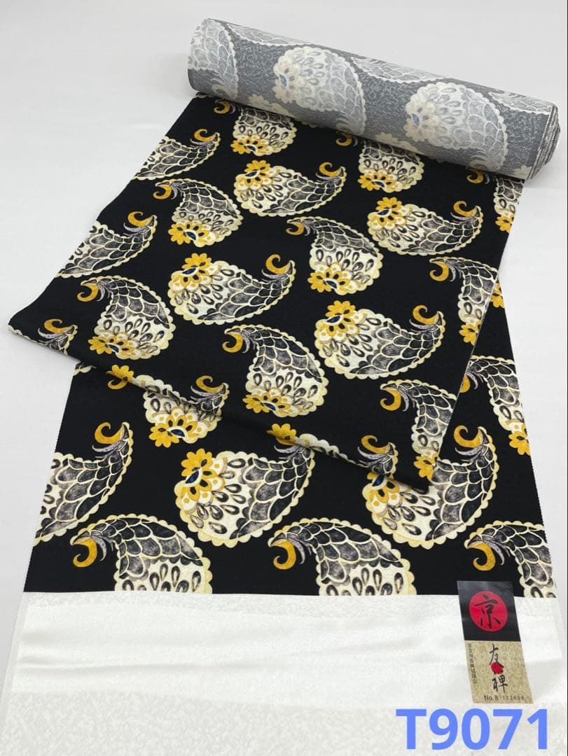小紋 京友禅 紋意匠 全体柄 黒色 正絹 反物 T 9071