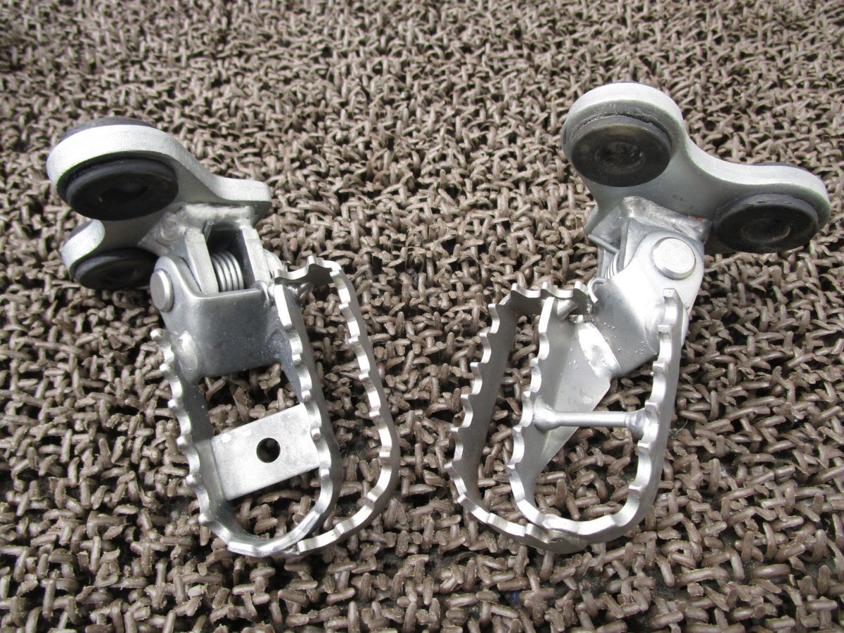 SL 230 メインステップ 左右 ワイド A 7961 MD 33 ホンダ E キャブ車 動画有