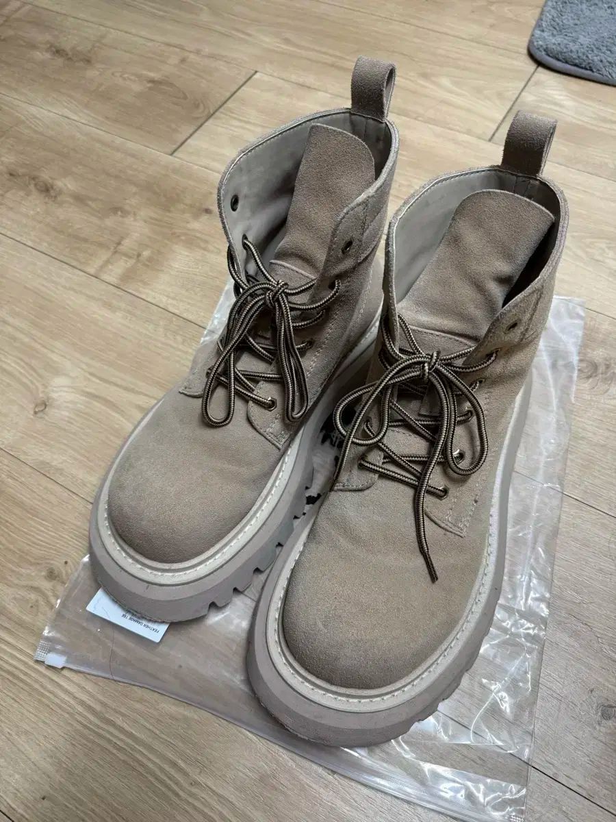 DNSR 맘모스 スウェード ウォーカーブーツ ベージュ 260