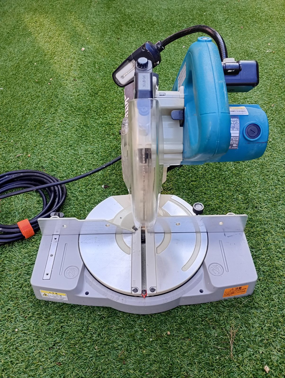 マキタ 216mm 卓上マルノコ LS0840FL レーザー付