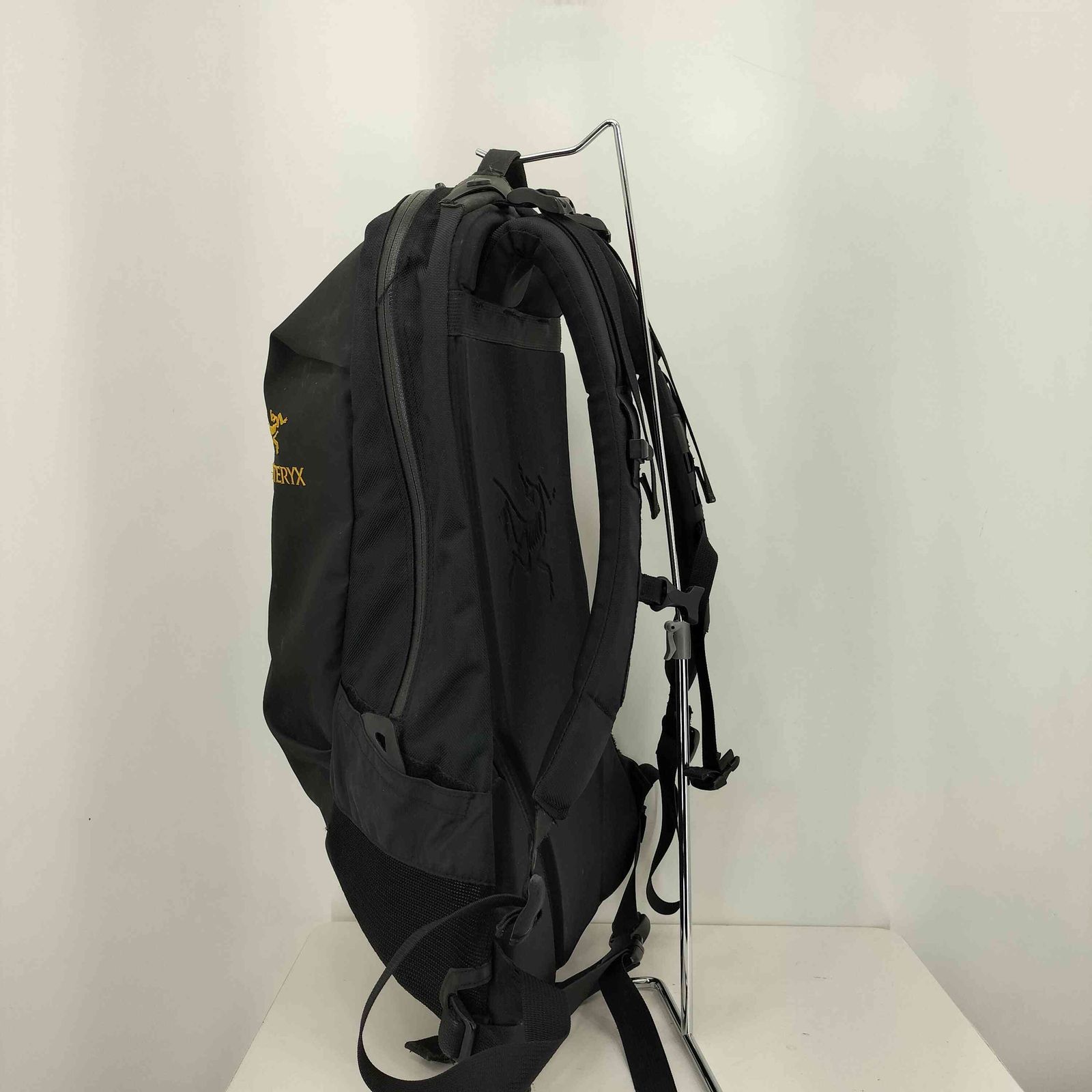 アークテリクス ARCTERYX ARRO22 アロー22 ゴールドロゴ刺繍 ナイロン 