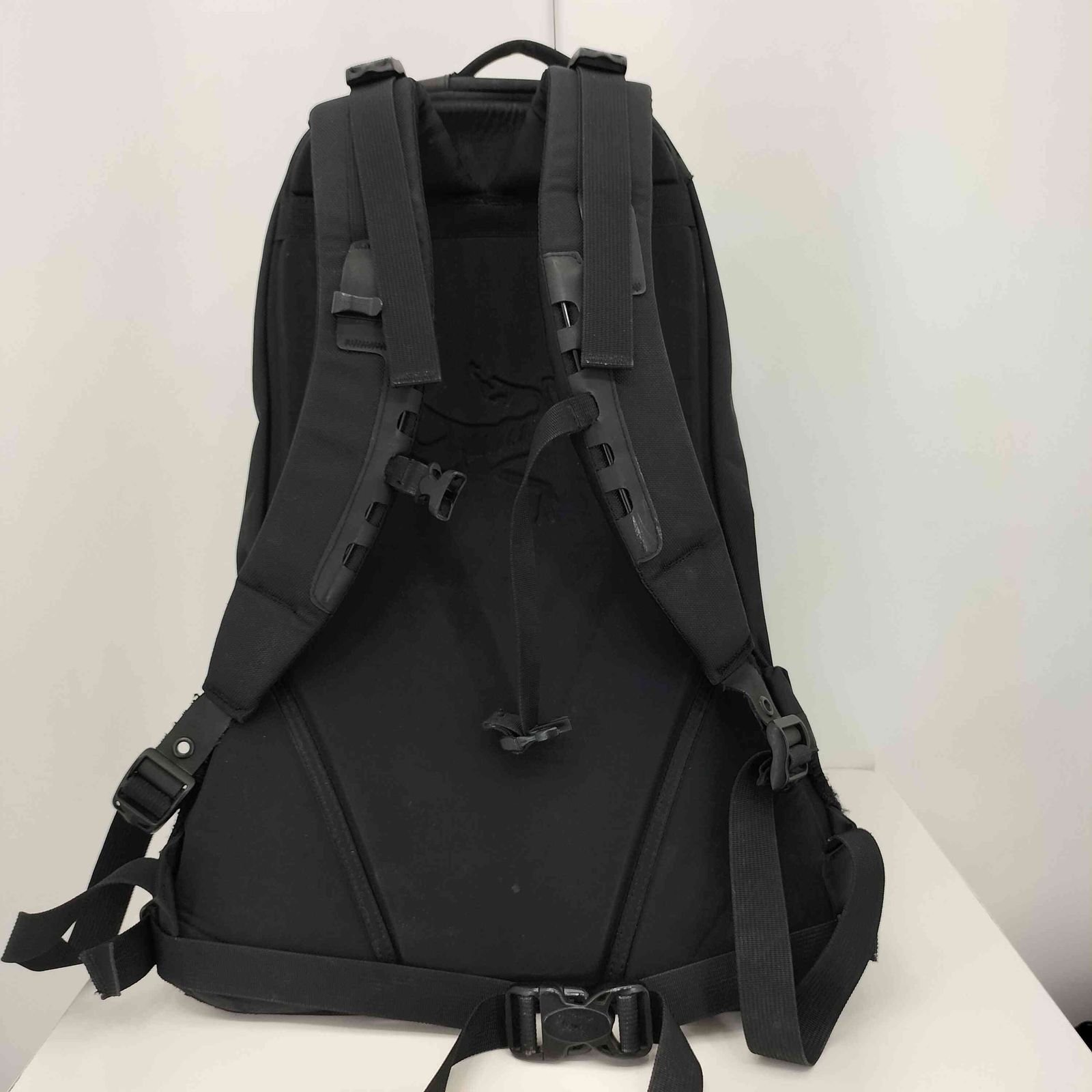 アークテリクス ARCTERYX ARRO22 アロー22 ゴールドロゴ刺繍 ナイロン 