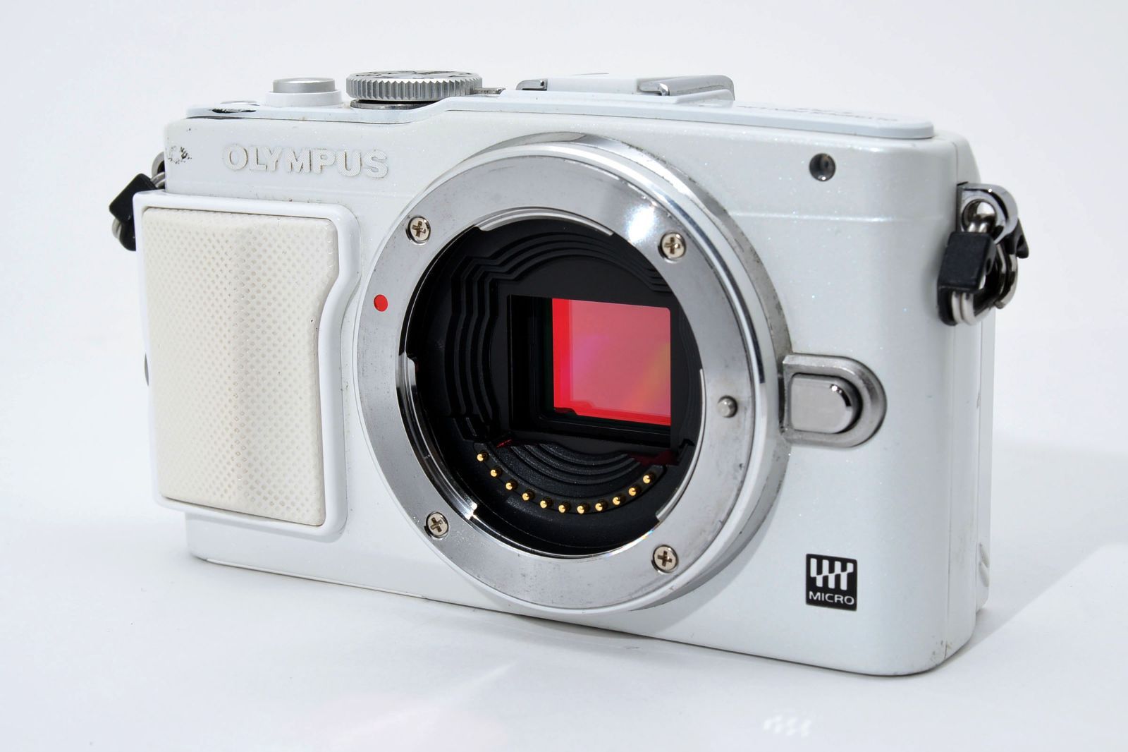 ☆訳あり大特価☆ オリンパス OLYMPUS PEN Lite E-PL6 ボディ OB3298