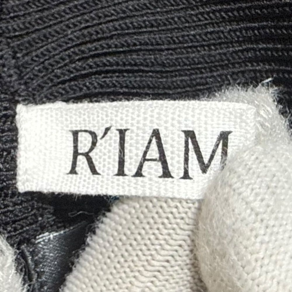 リブニットパンツ