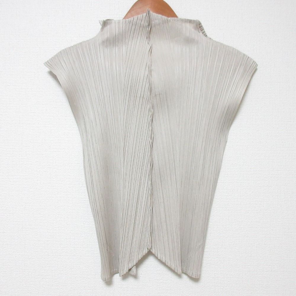PLEATS PLEASE ISSEY MIYAKE プリーツプリーズ イッセイミヤケ ノースリーブ カットソー PP23-JJ140 サイズ3 ベージュ レディース 古着