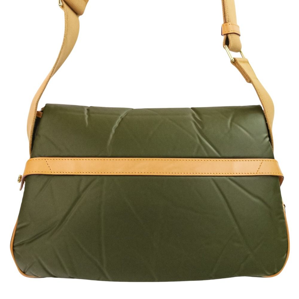 美品 HUNTING WORLD ハンティングワールド バチュークロス ショルダー