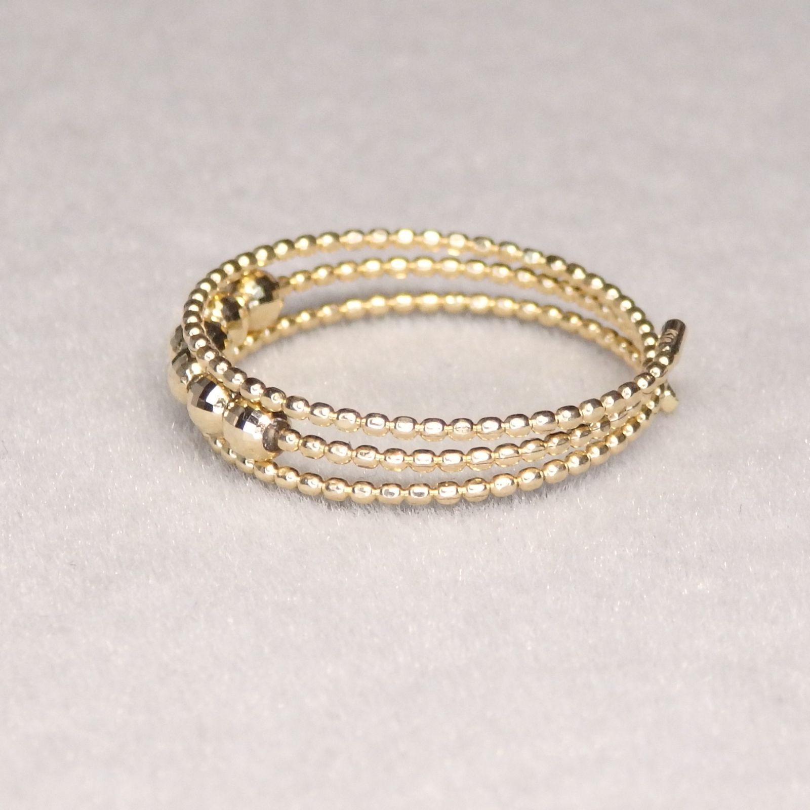 形状記憶リング 3連 Z5855 K18スリーカラー 地金 指輪 フリーサイズ 形状記憶リング 3連 Z5958 ゴールドK18 地金 指輪 フリーサイズ - メルカリ