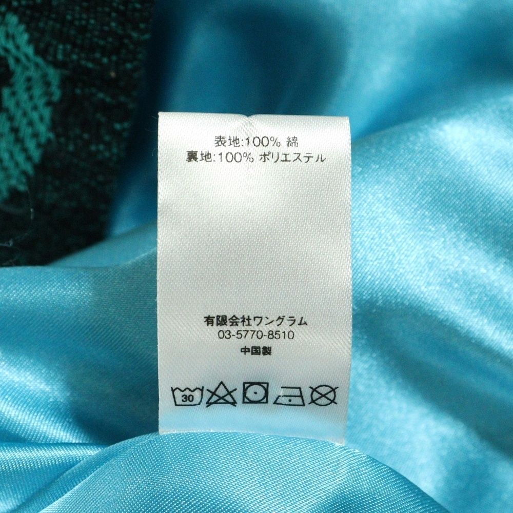 刺繍 ジップアップ