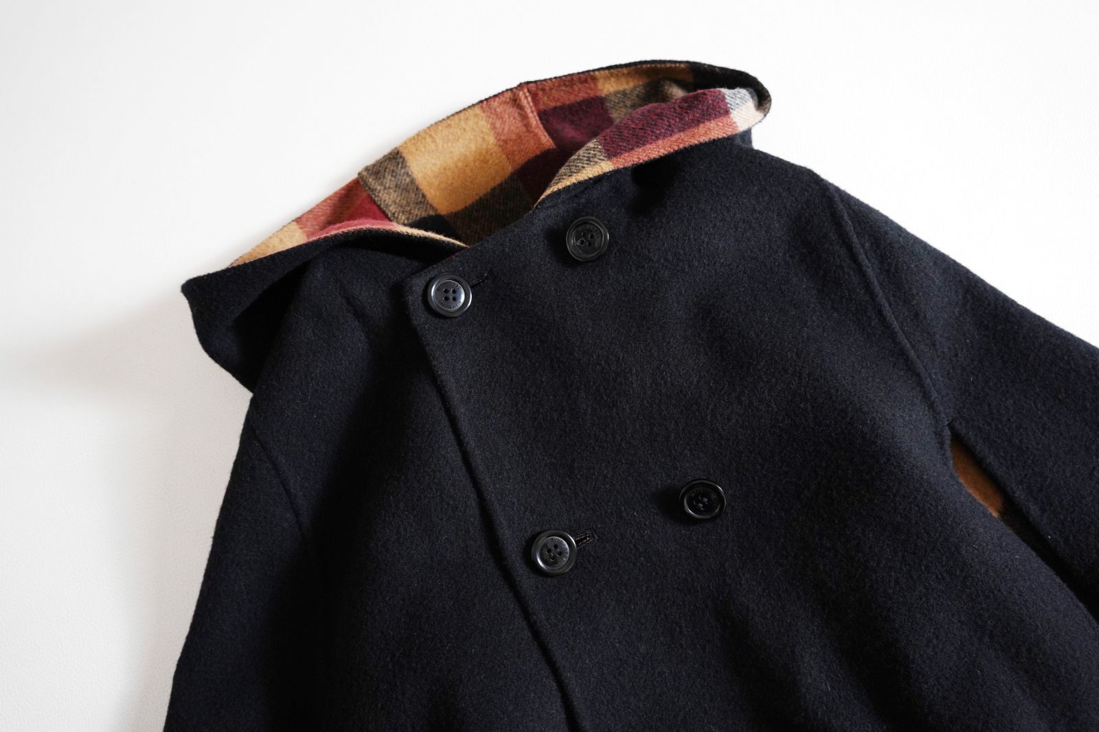 ブルーレーベルクレストブリッジ 両面 リバーシブル ケープコート メガチェック ブルーレーベルクレストブリッジ 両面 リバーシブル ケープコート メガ