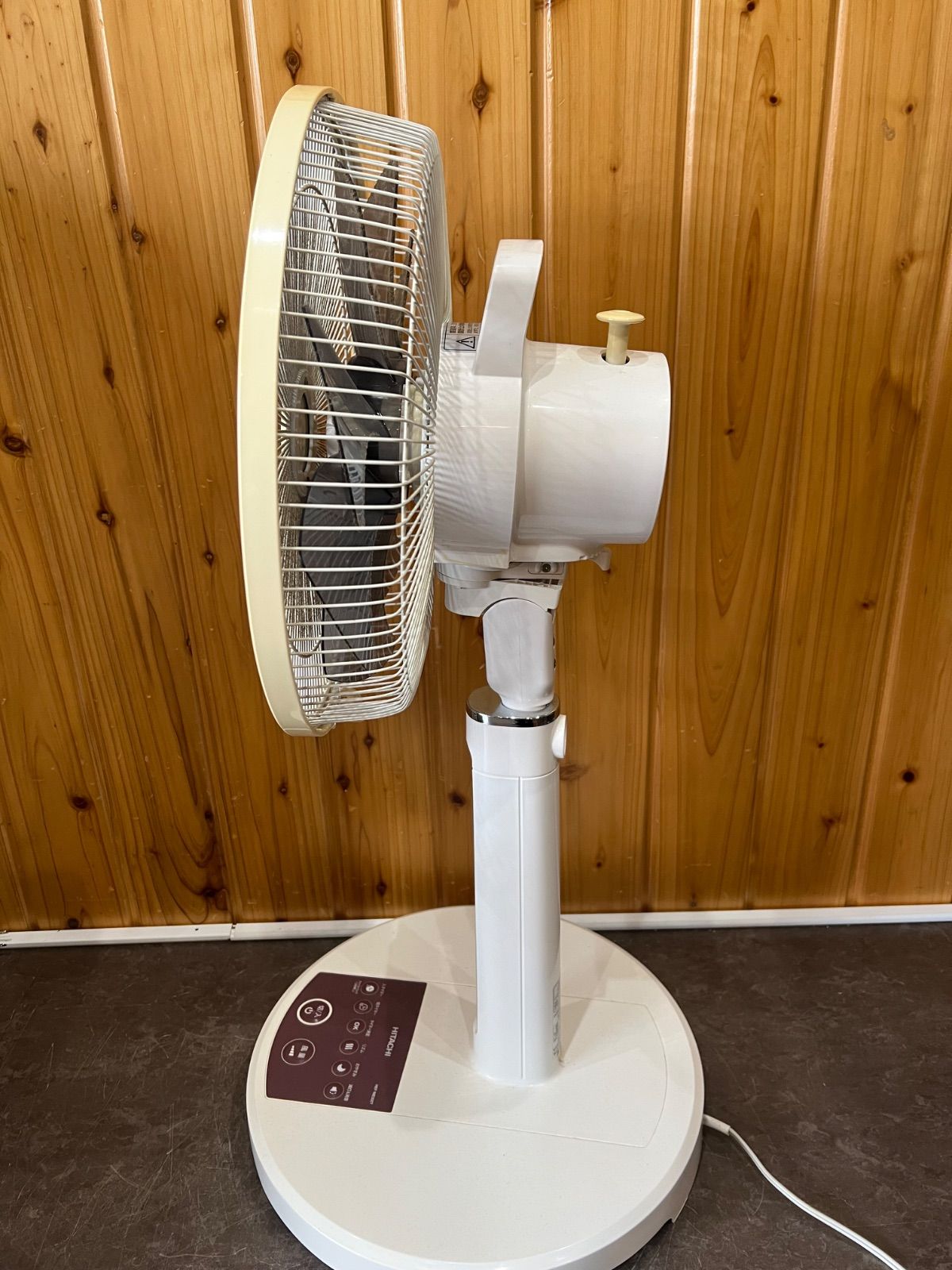 HITACHI / 扇風機 】うちわ風 日立 HEF-ME302T 可動品 - メルカリ