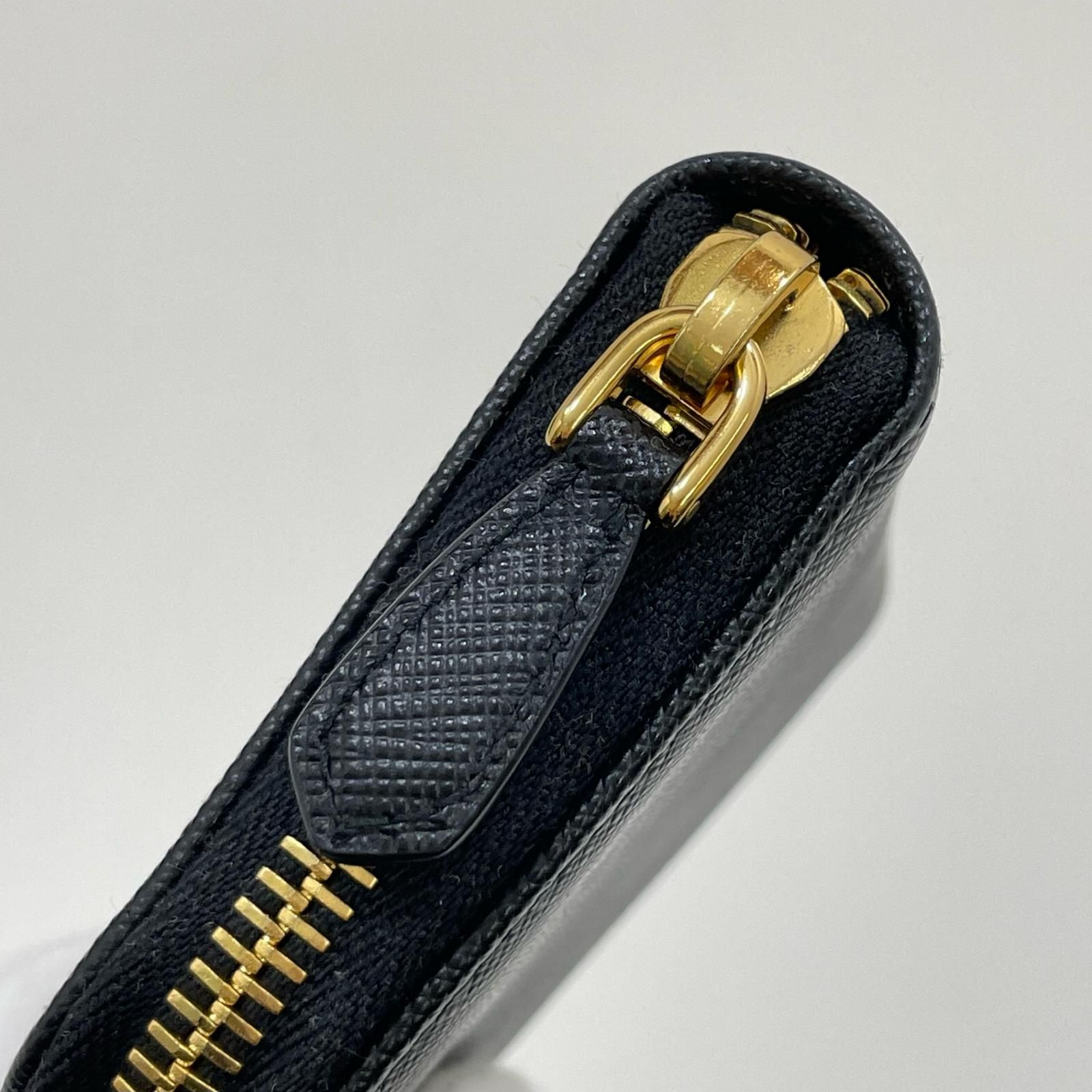 ラウンドファスナー