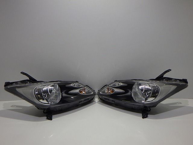 23-279☆後期 HID GB3 フリード☆右ヘッドライト KOITO 100-62054 打刻